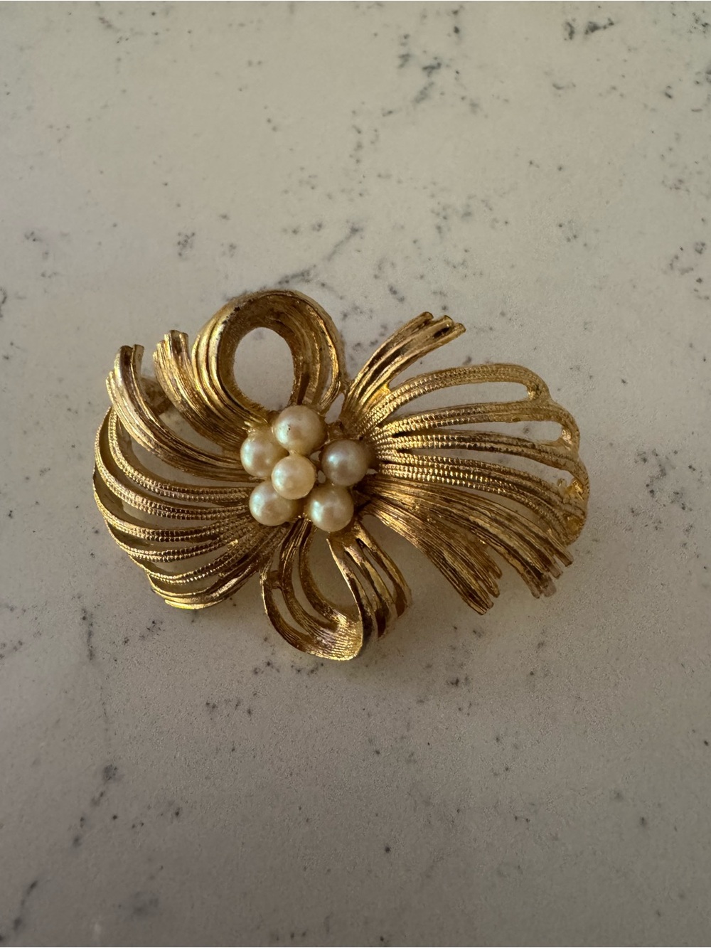 M Jent Vintage Gold Floral Pearl Cluster Brooch